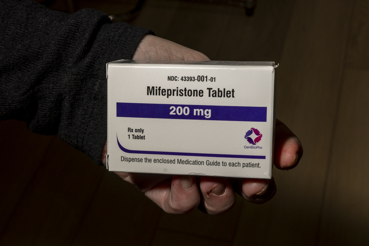 Trump continues Biden’s court defense of mail-order abortion pills