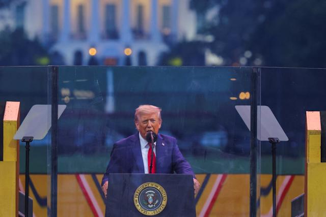 Former Coast Guard officer and sharpshooter accused of threatening to assassinate Trump